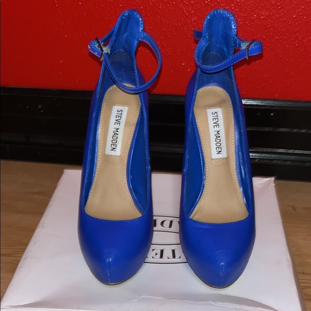 Pre-owned Steve Madden high heels royal blue size 6